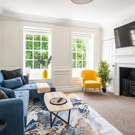 Stunning 3 Bedroom Period City Centre Apartment Bath Exterior photo