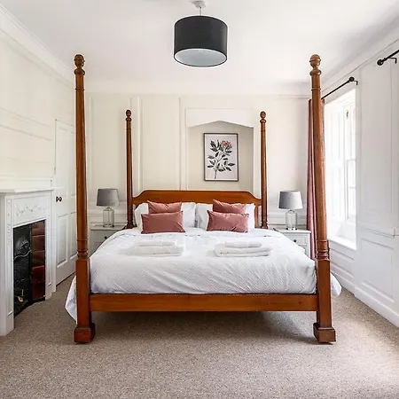 Stunning 3 Bedroom Period City Centre Apartment Bath Exterior photo